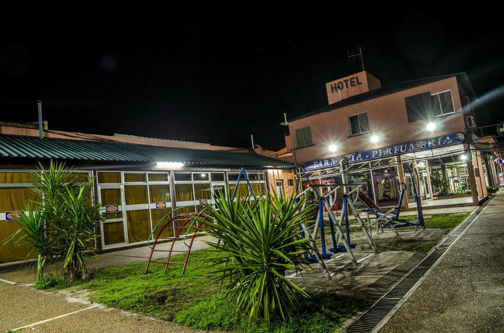 Hotel Del Pasaje Termas del Daymán Eksteriør bilde